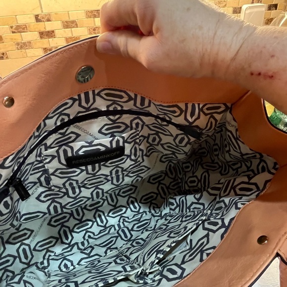 Rebecca Minkoff  MAB Saffiano leather purse. EUC - Picture 10 of 16